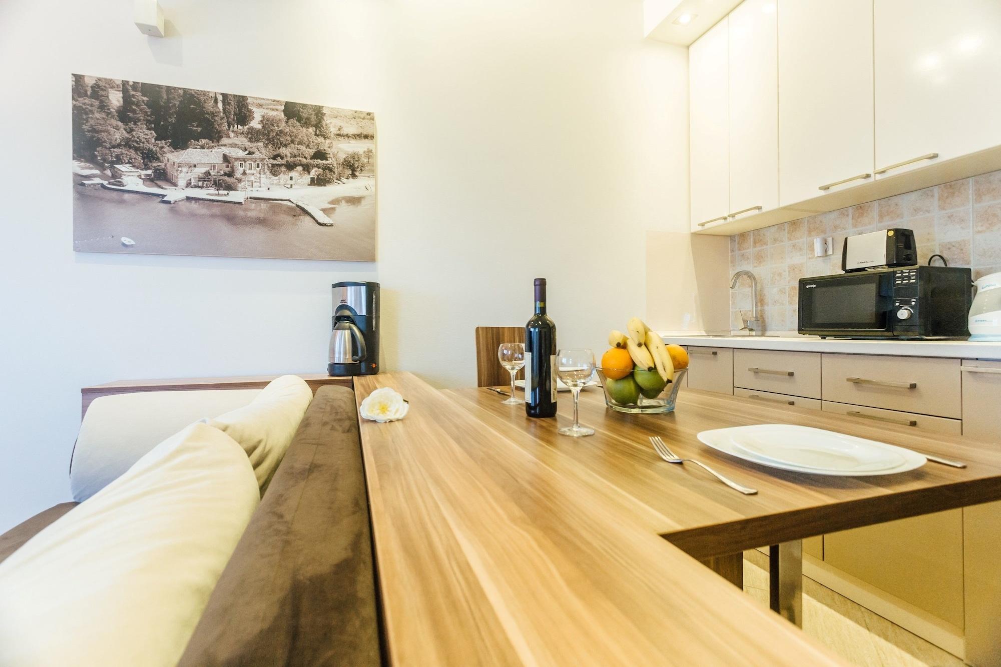 Apartments Monet Tivat Zewnętrze zdjęcie